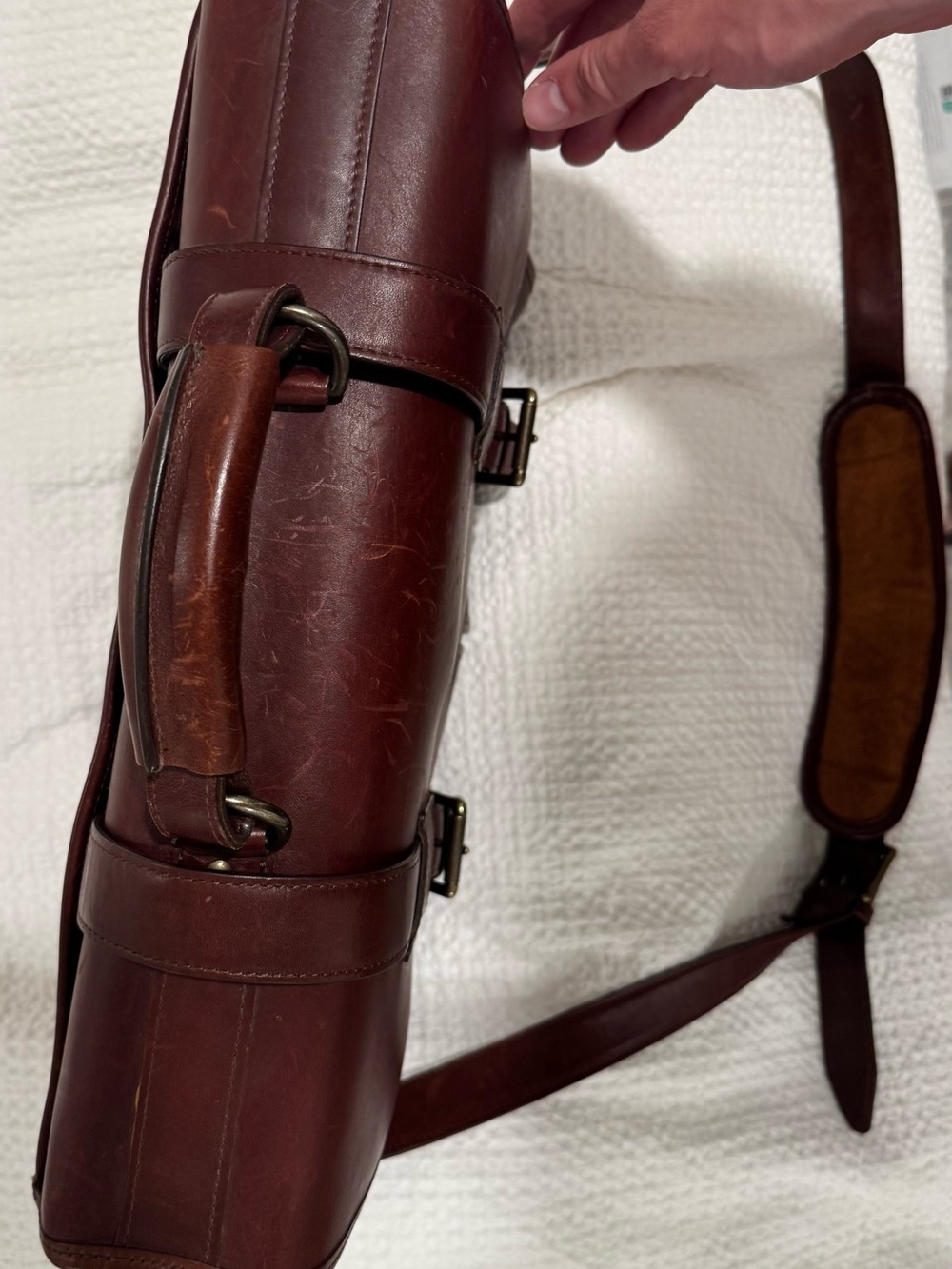 Allen Edmonds Genuine Leather Briefcase / Messenger Bag – Brown - Picture 2 of 8